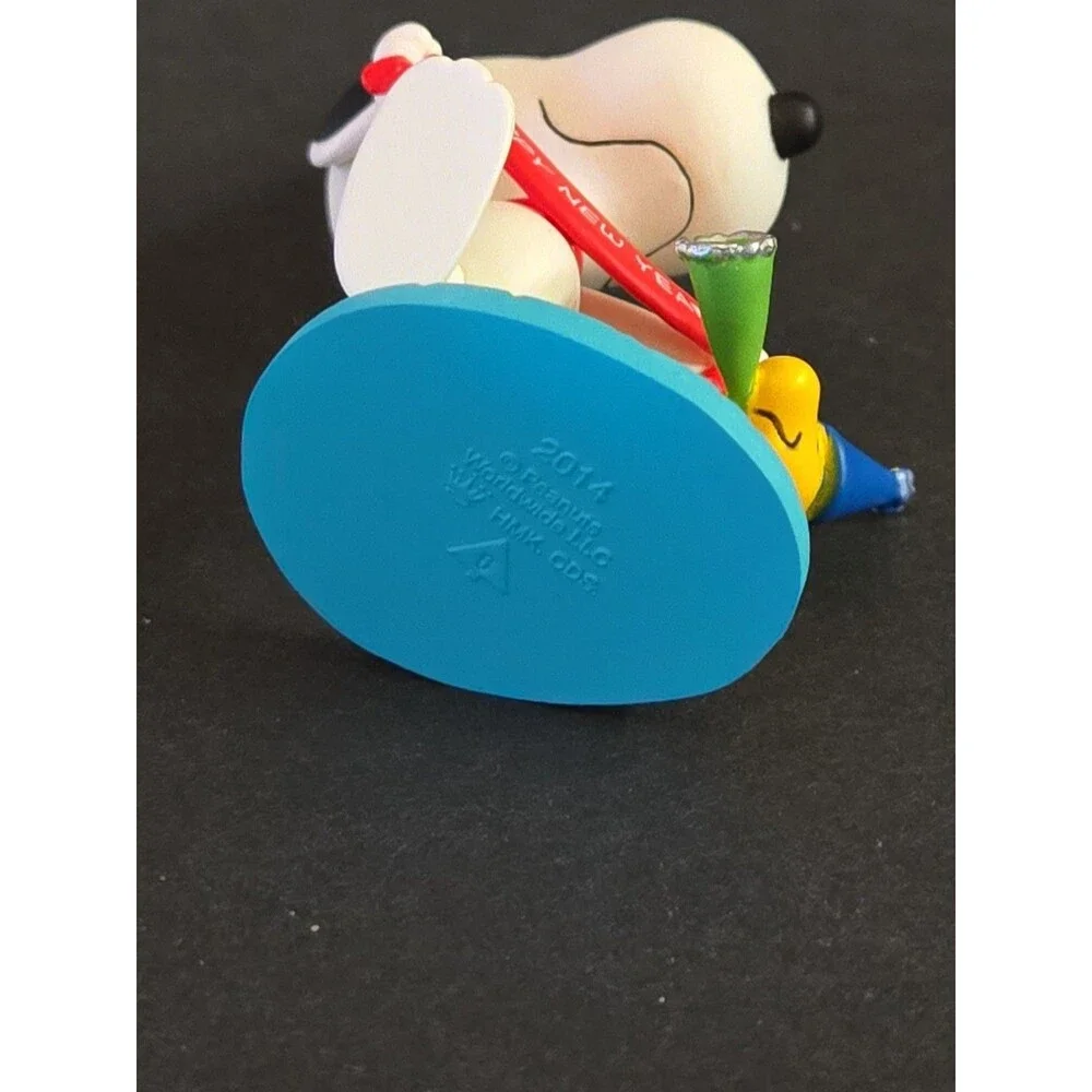 Hallmark Keepsake Ornament 2014 New Year's Celebration Peanuts Snoopy Woodstock